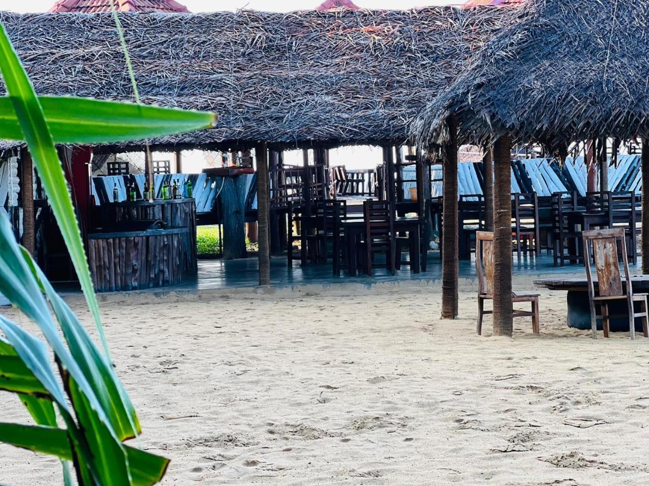 Omeesha Beach Hotel Kalpitiya Extérieur photo