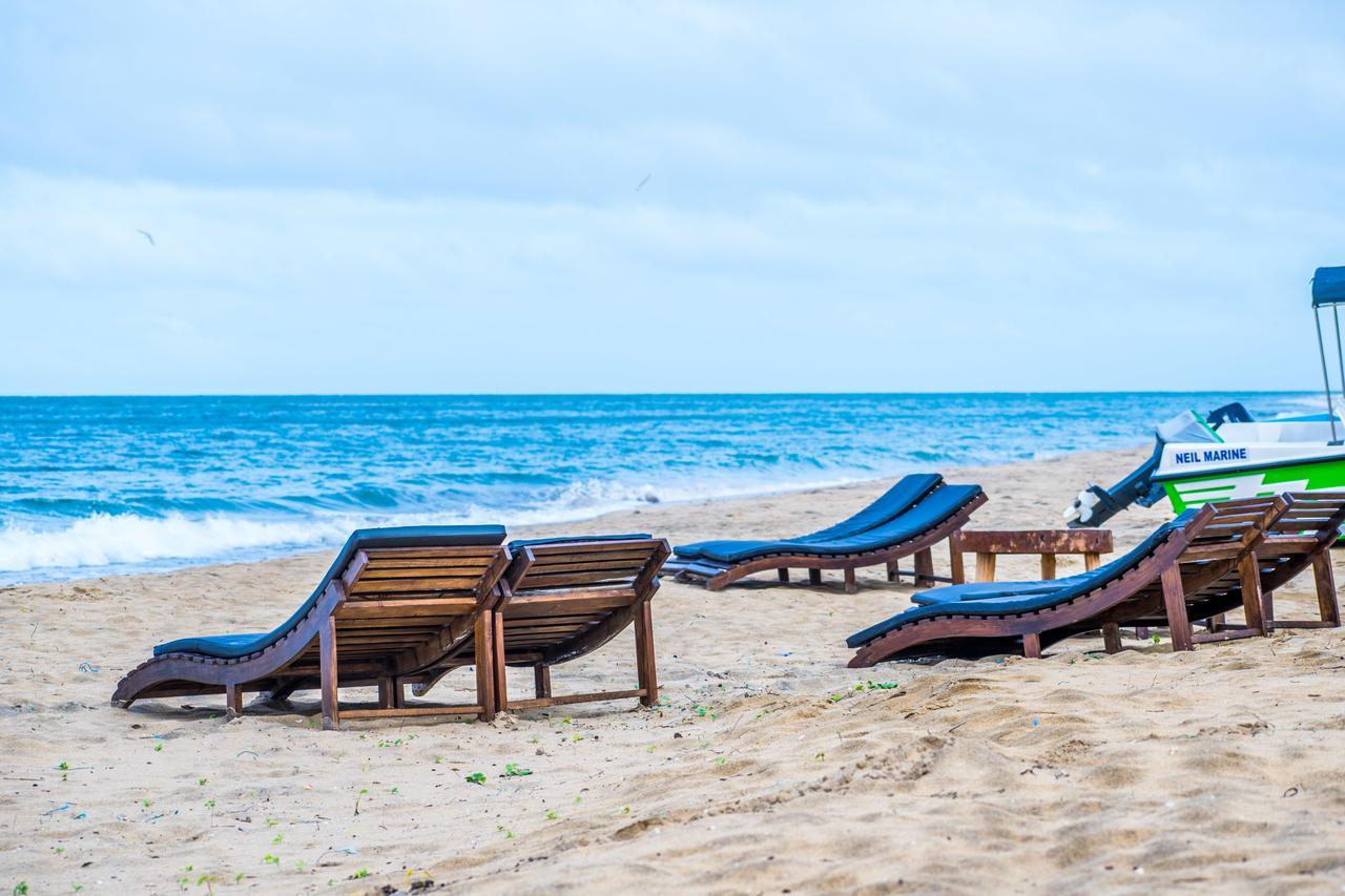 Omeesha Beach Hotel Kalpitiya Extérieur photo