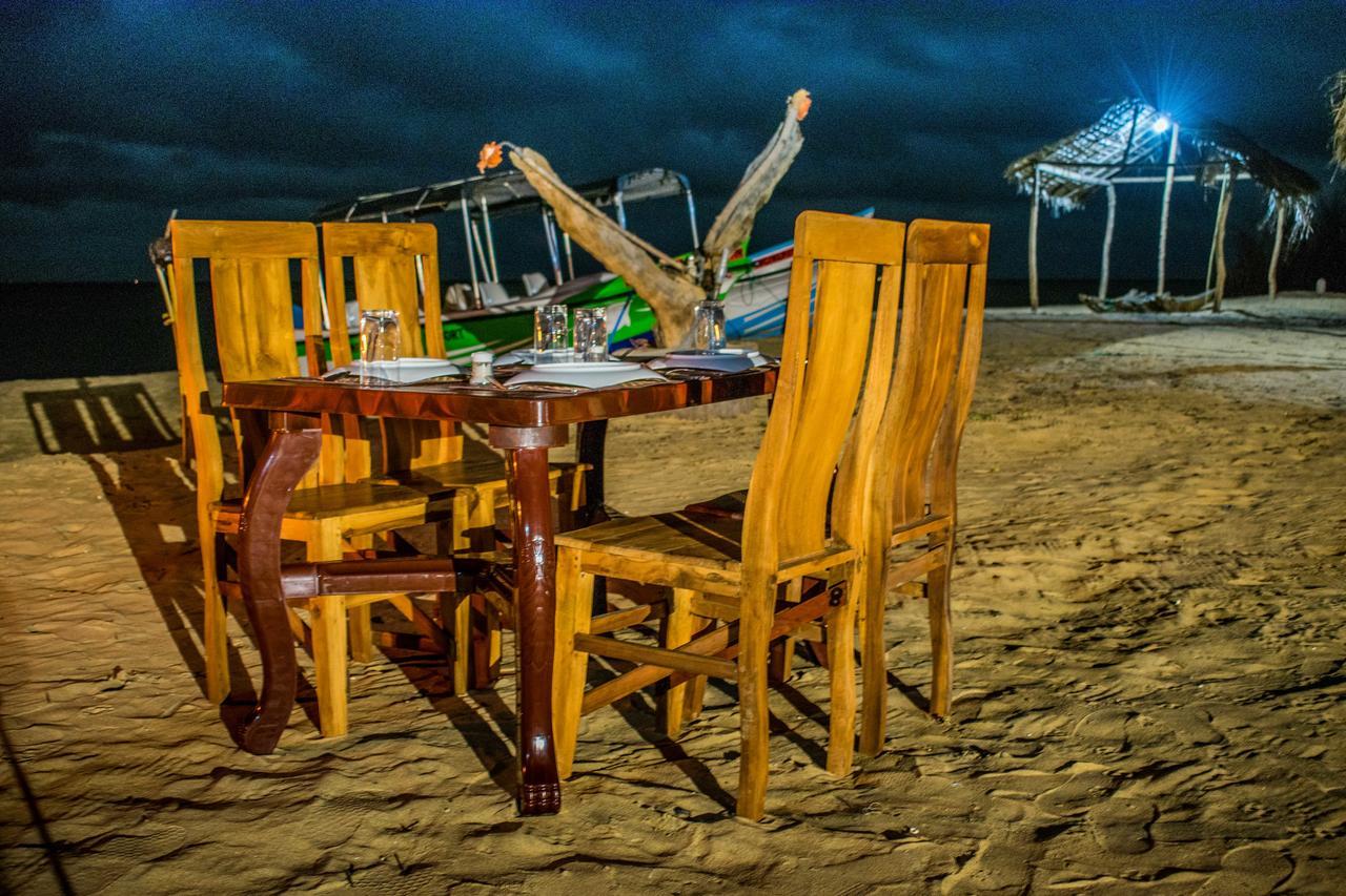 Omeesha Beach Hotel Kalpitiya Extérieur photo