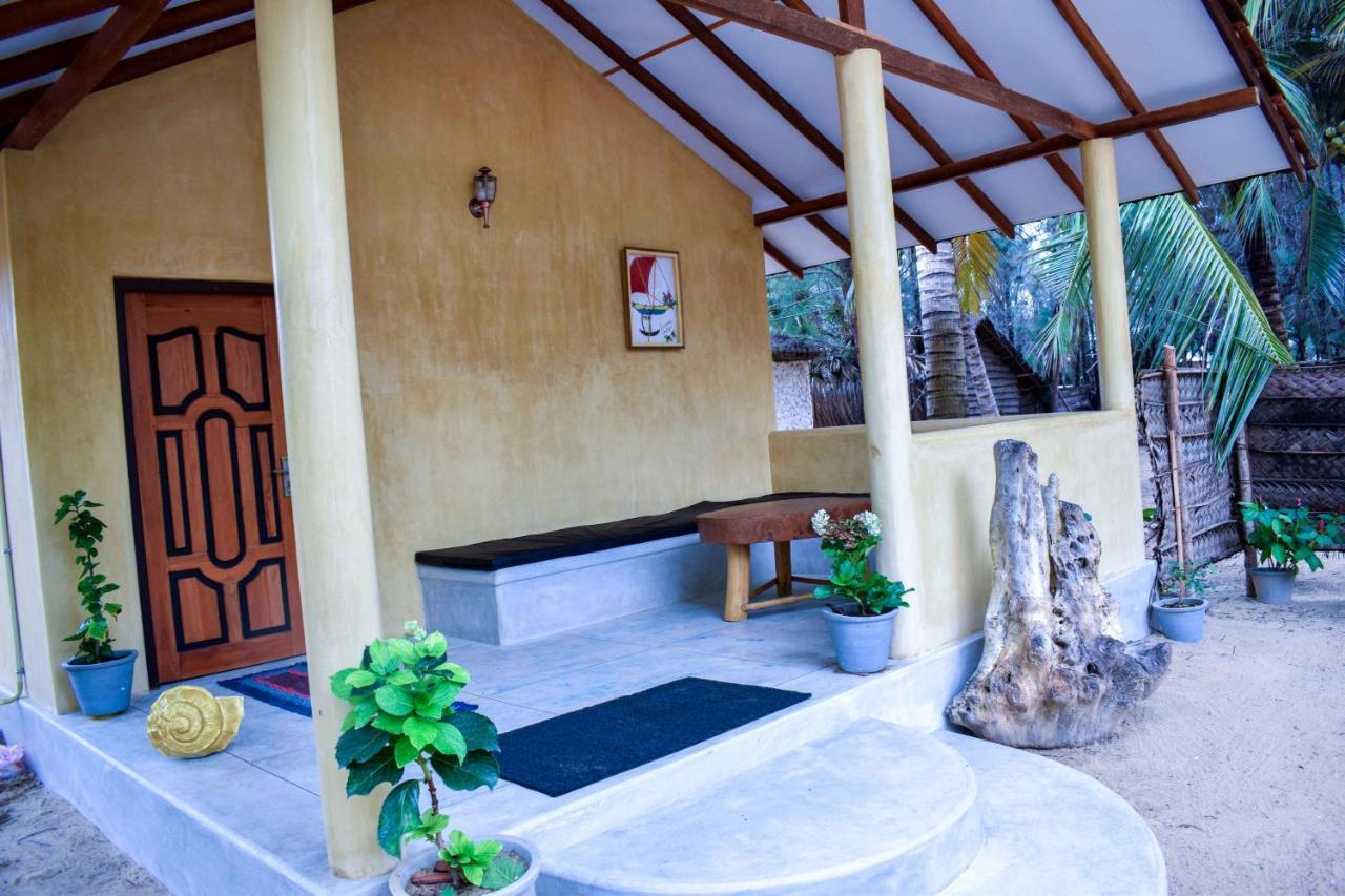 Omeesha Beach Hotel Kalpitiya Extérieur photo