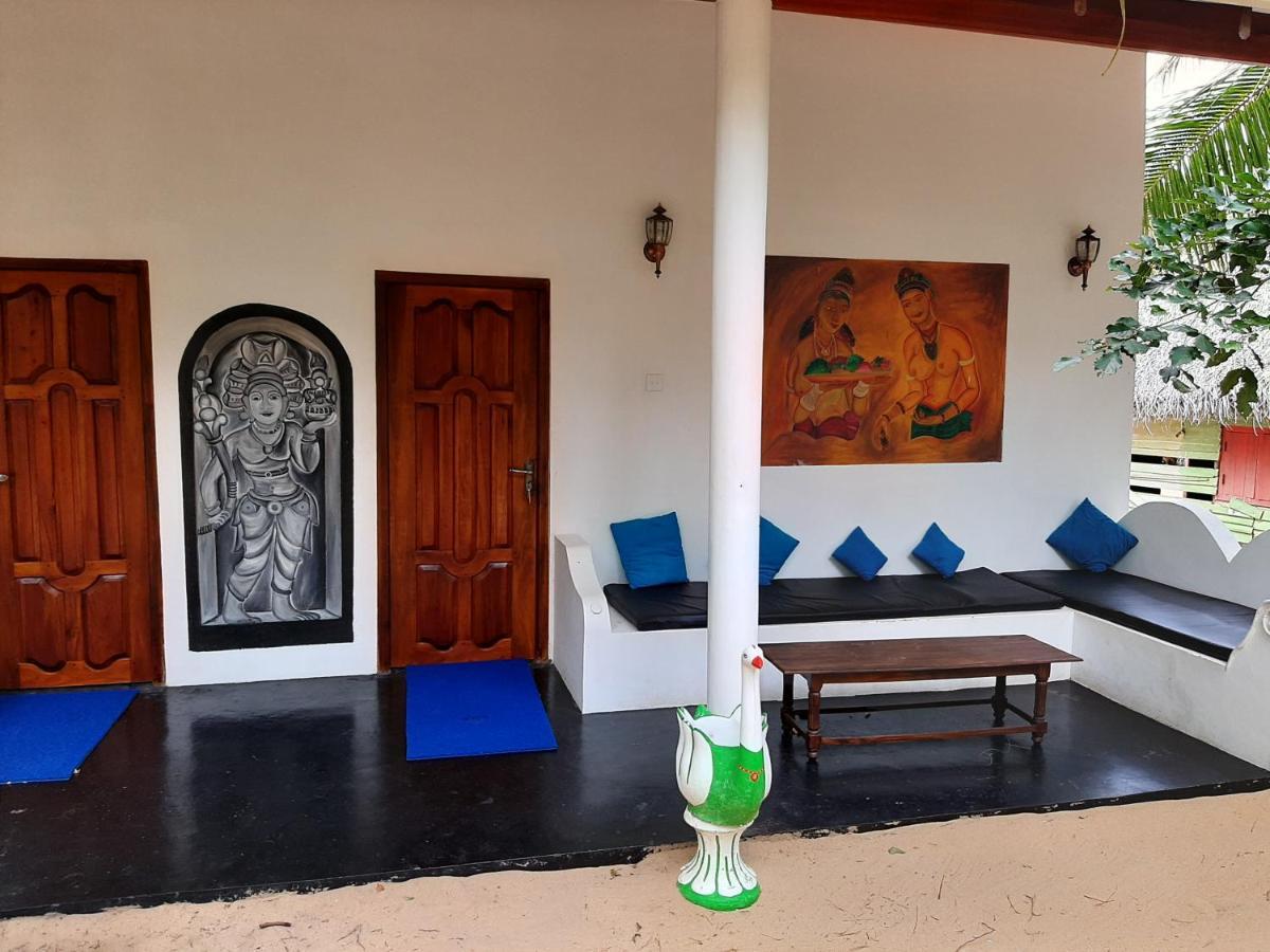 Omeesha Beach Hotel Kalpitiya Extérieur photo
